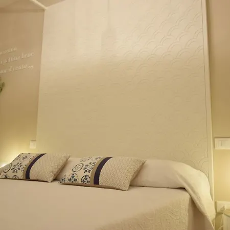 Allo Zefiro Bed & Breakfast